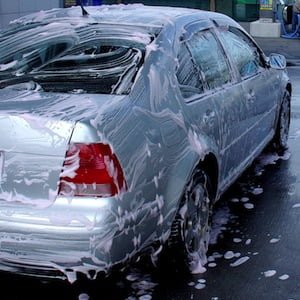 Volkswagen Jetta (Bora) in the middle of a car cleaning session (The Car Expert)