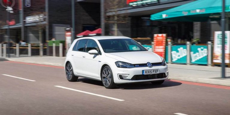 Volkswagen Golf GTE review (The Car Expert)