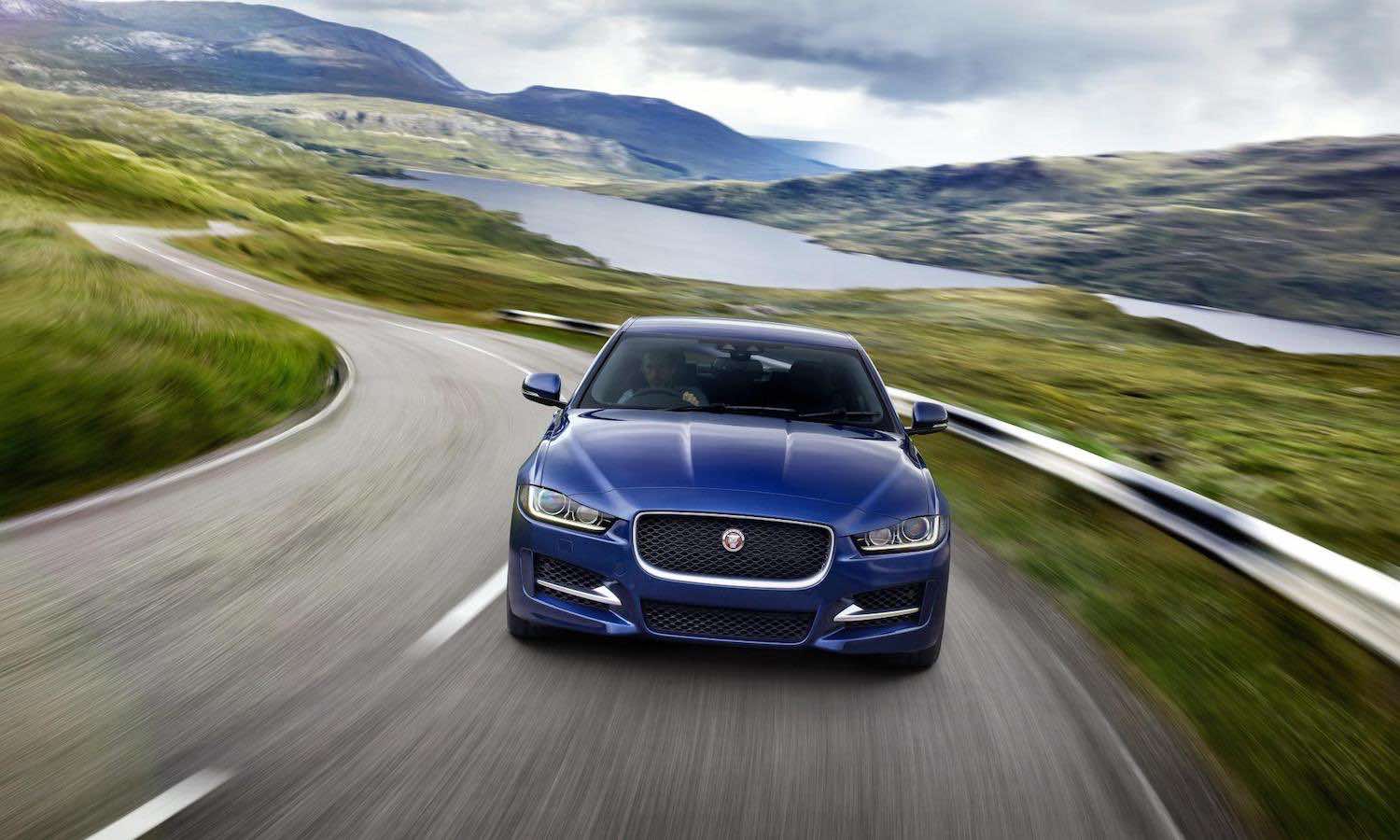 Jaguar XE review (The Car Expert)