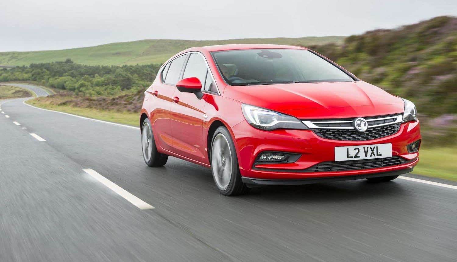 Vauxhall Astra review (The Car Expert)