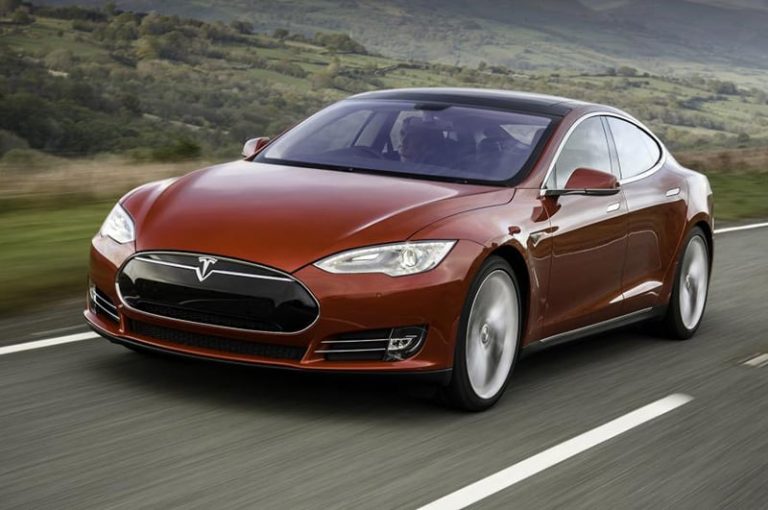 Tesla to offer fastest car in the world
