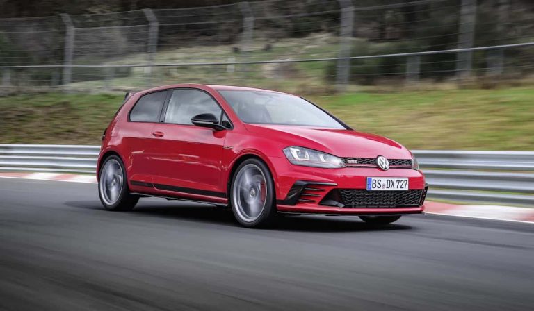 Volkswagen Golf GTI Clubsport S 01