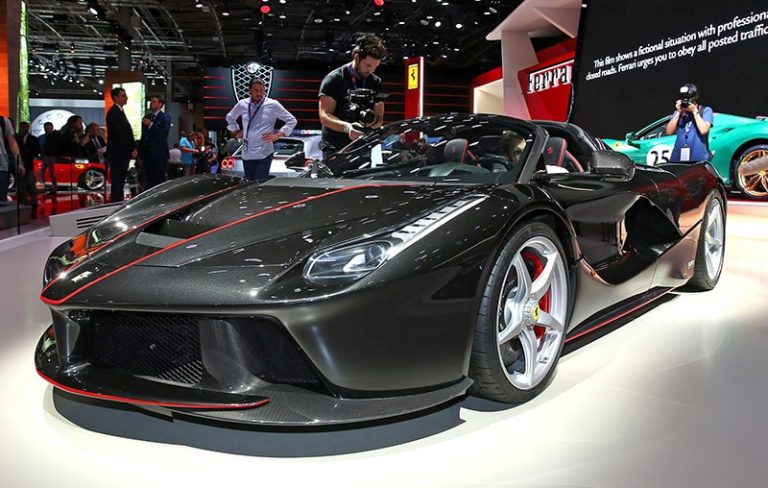 Paris 2016: LaFerrari Aperta debuts, already sold out