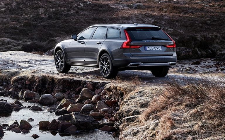 Volvo confirms V90 Cross Country for 2017