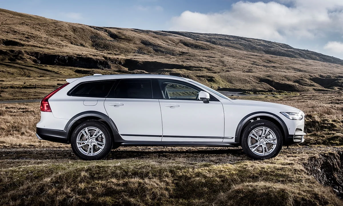 Volvo V90 Cross Country 05