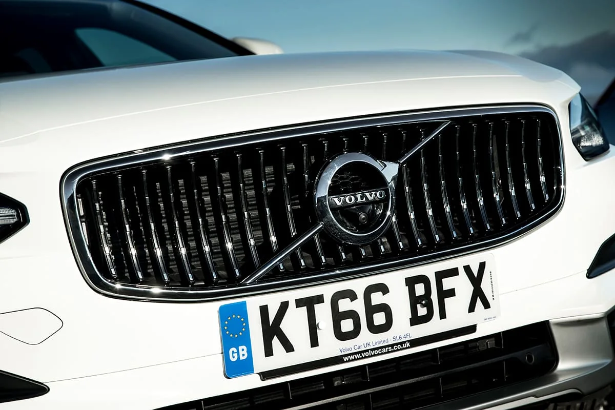 Volvo V90 Cross Country 08