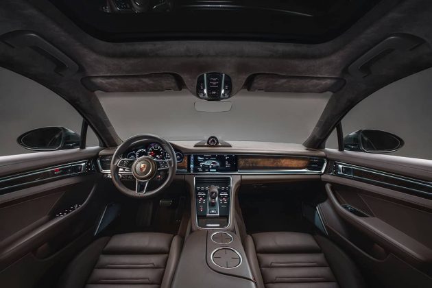 Porsche Panamera Sport Turismo interior