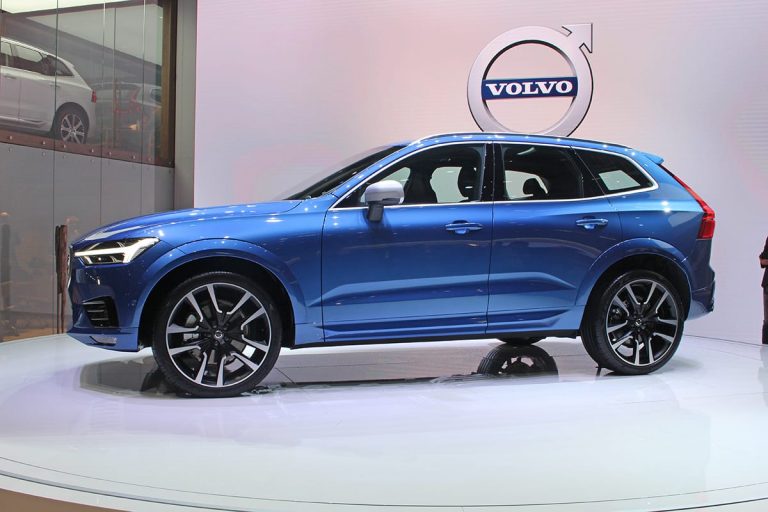 Geneva: Volvo XC60 targets Jaguar