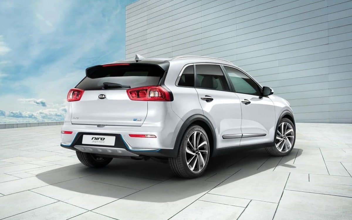 Kia unveils two new plug-in hybrids: the Niro - seen here - and the Optima Sportswagon