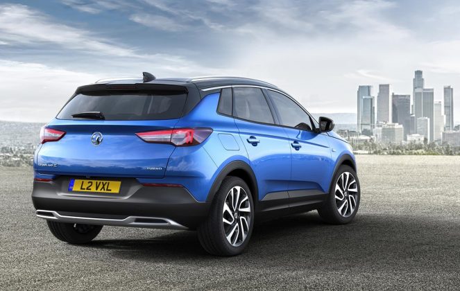 Vauxhall Grandland X rear 34