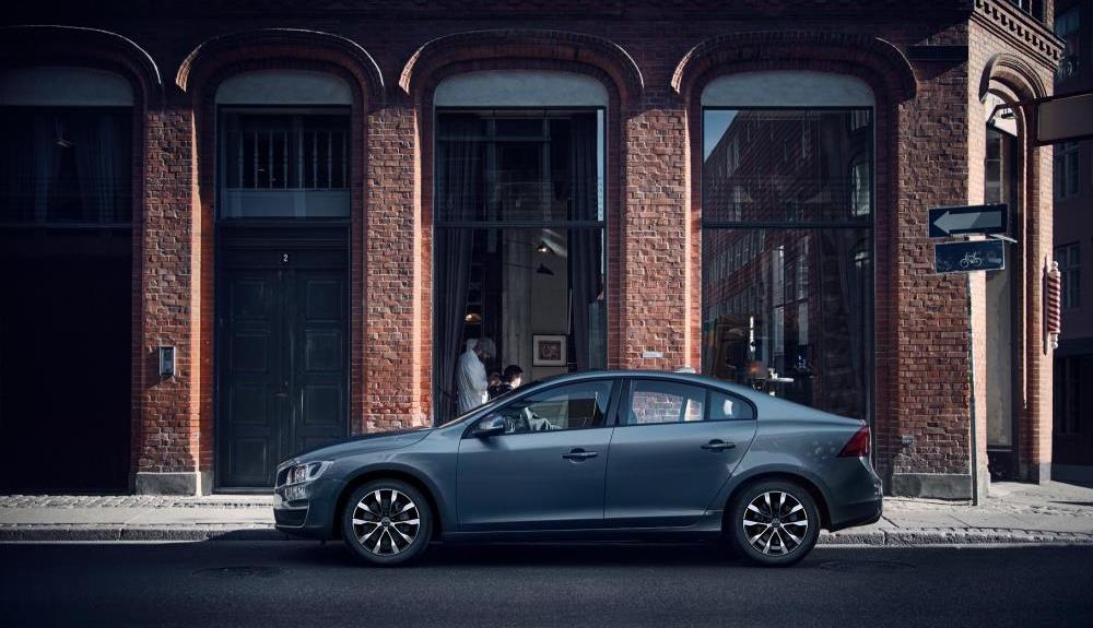 Lux upgrade for Volvo S60 Business Edition (The Car Expert)