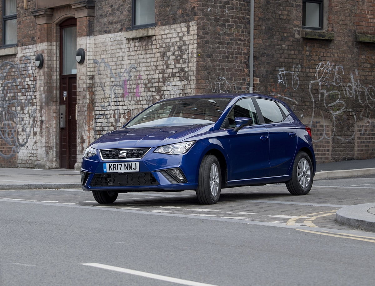 SEAT Ibiza 2017 - turning corner (The Car Expert)