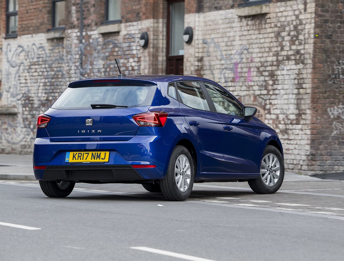 SEAT Ibiza 2017 - entering corner (The Car Expert)