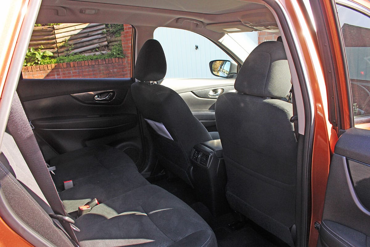 Nissan X-Trail 2014-2017 rear seat | The Car Expert