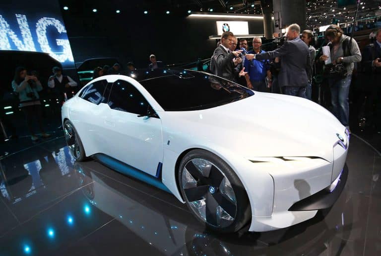 Frankfurt – new electric concept previews BMW i5