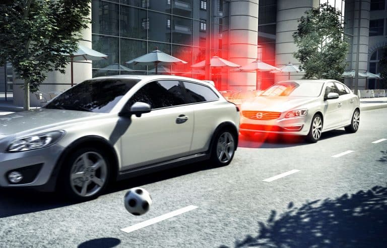 Autonomous Emergency Braking ‘a must’, say experts