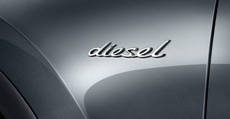 Porsche Cayenne diesel badge