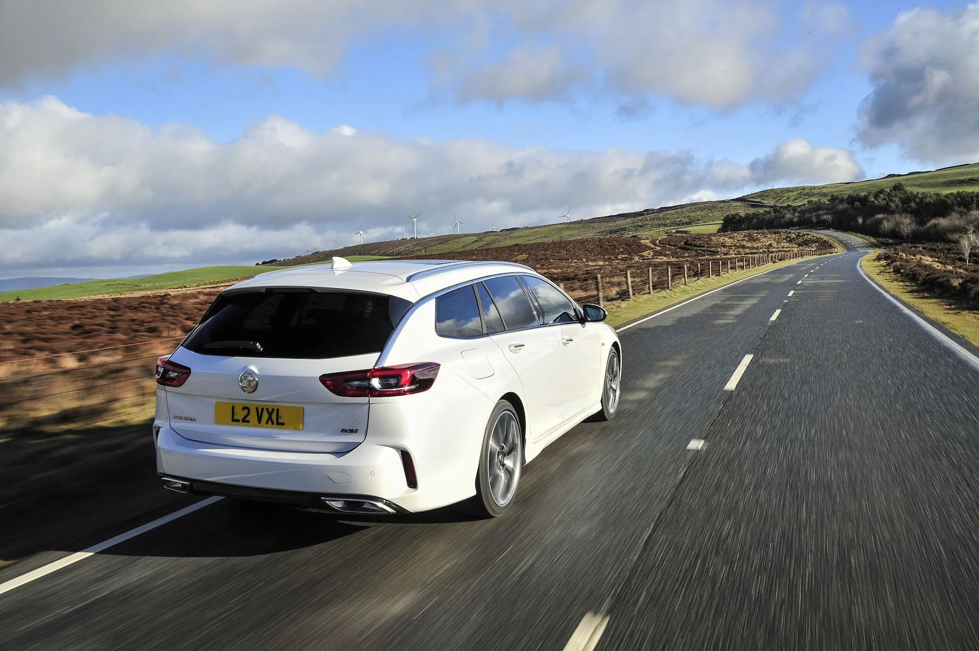 Vauxhall Insignia GSi Sports Tourer estate (The Car Expert)