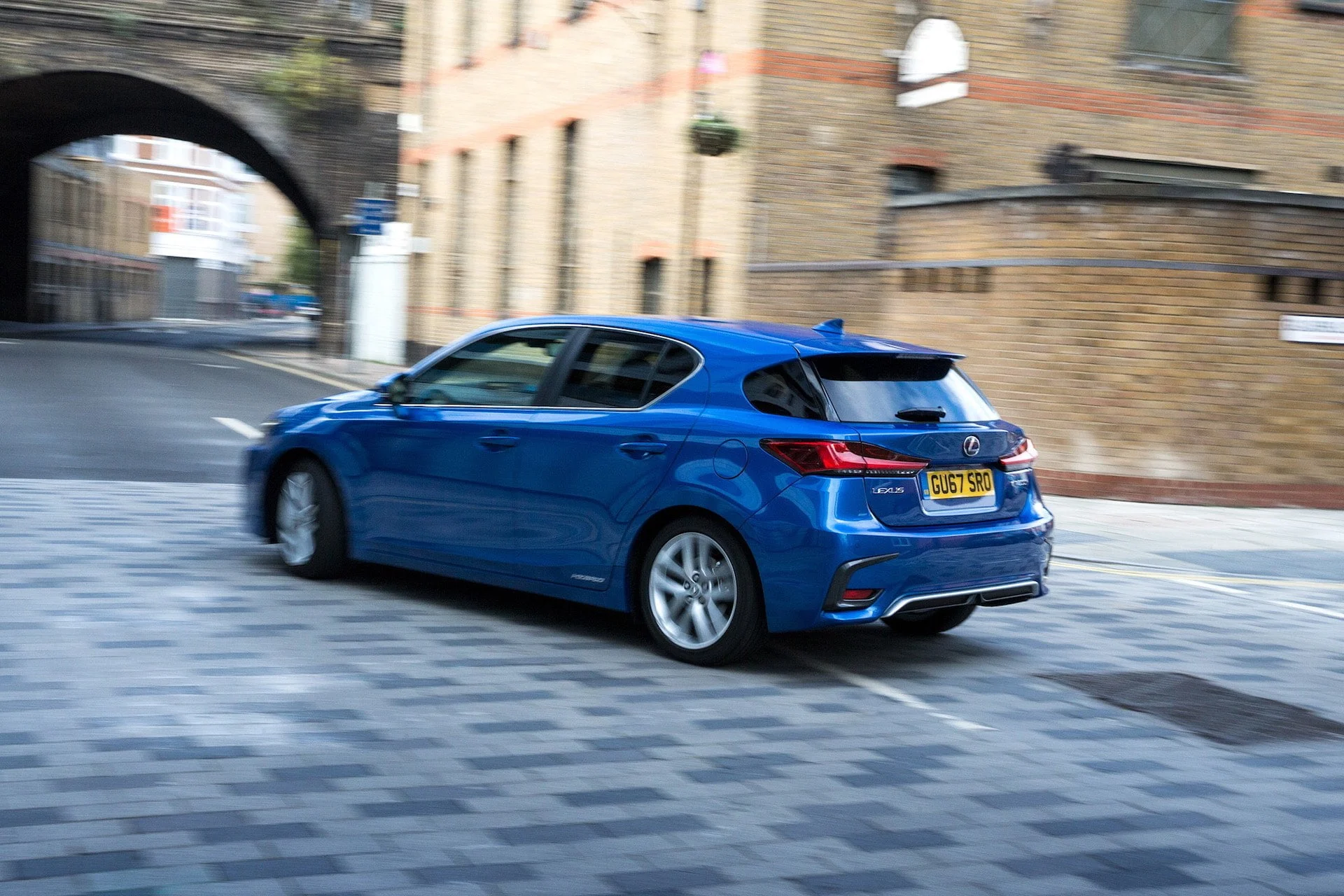 Lexus CT 200h rounds a corner