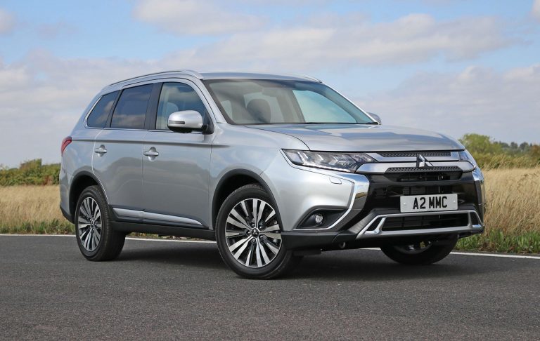 Mitsubishi Outlander gets first petrol engine