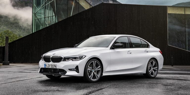 BMW 3 Series saloon wallpaper 2018 | The Car Expert
