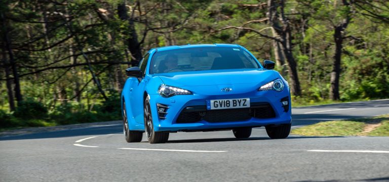 Toyota GT86 Blue Edition test drive