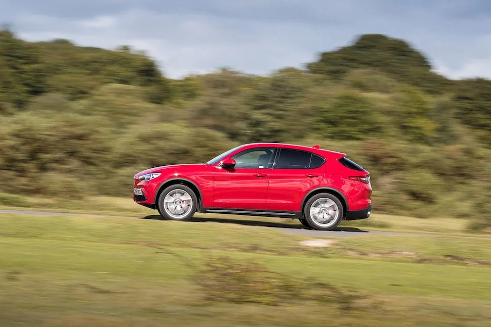 2019 Alfa Romeo Stelvio review - side