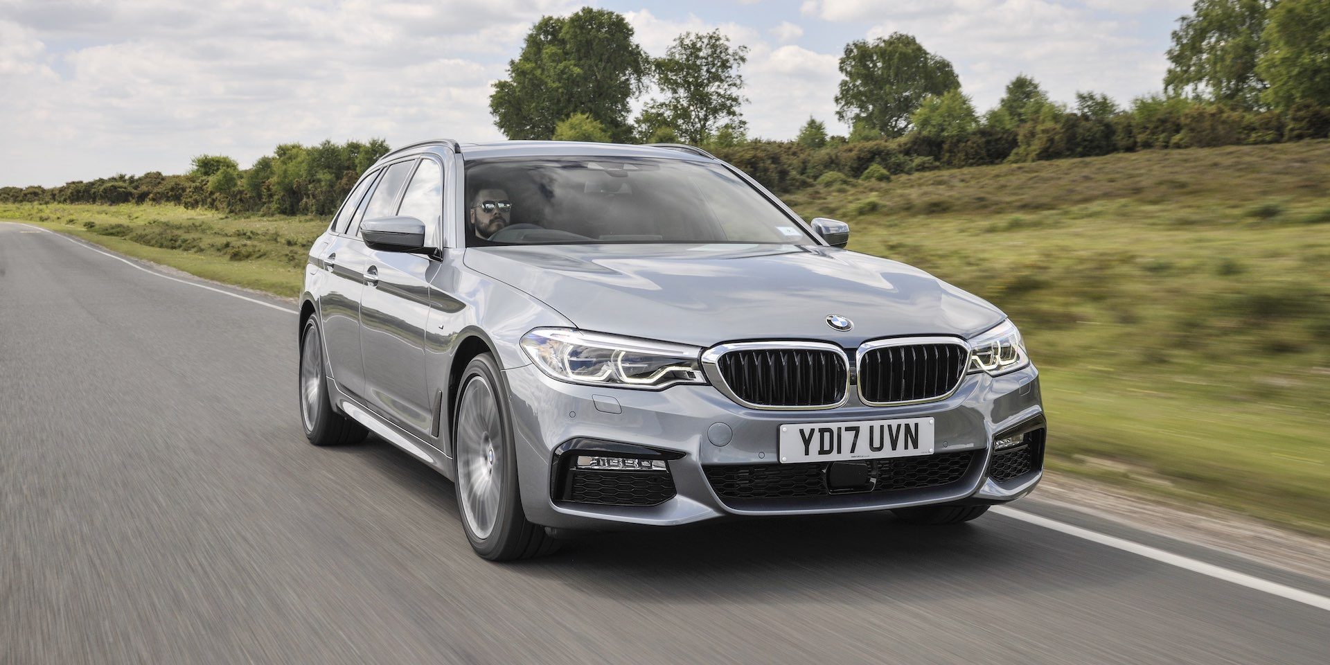 2019 BMW 530i Touring test drive | New car reviews | The Car Expert