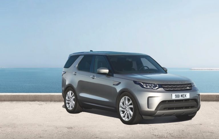 Land Rover celebrates Discovery’s 30th birthday