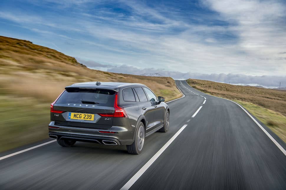 2019 Volvo V60 Cross Country road test - rear 1 | The Car Expert