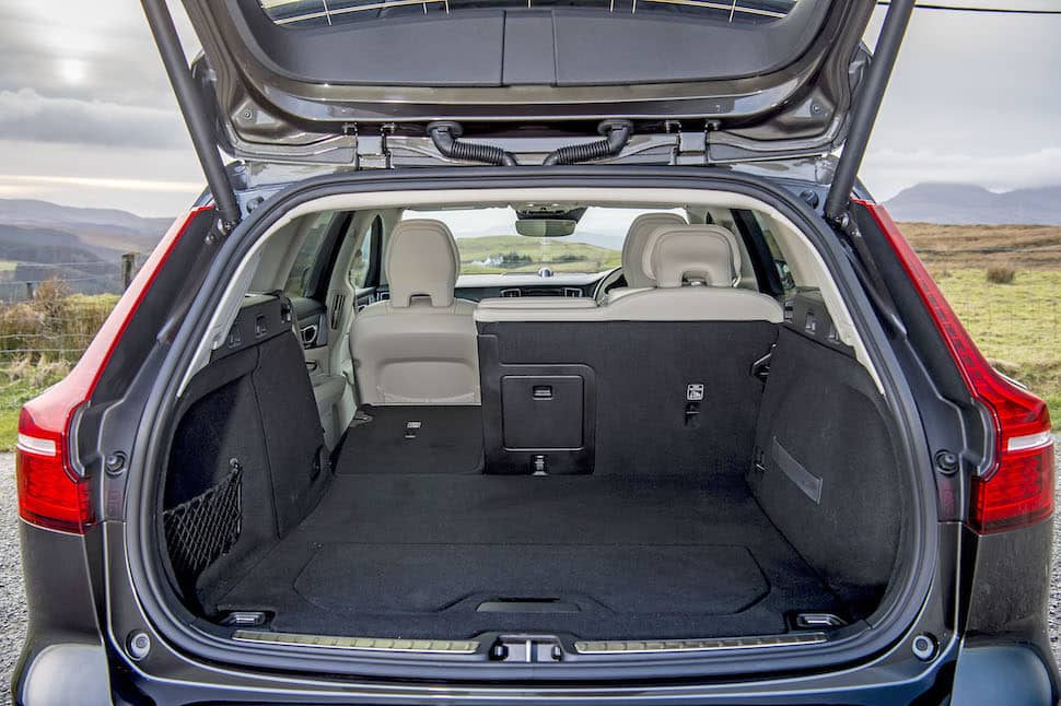 2019 Volvo V60 Cross Country review - boot | The Car Expert