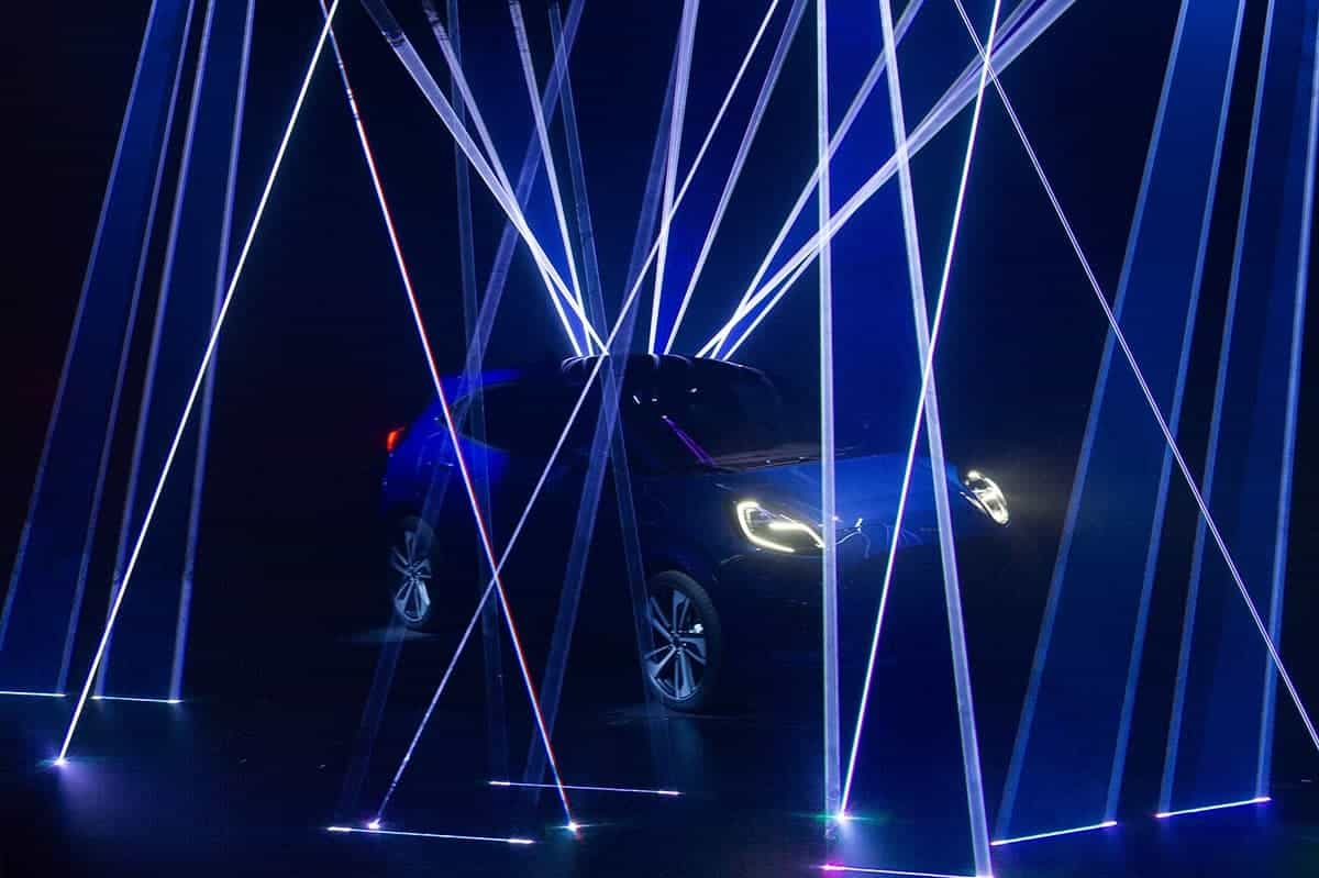 Ford Puma crossover tease | The Car Expert