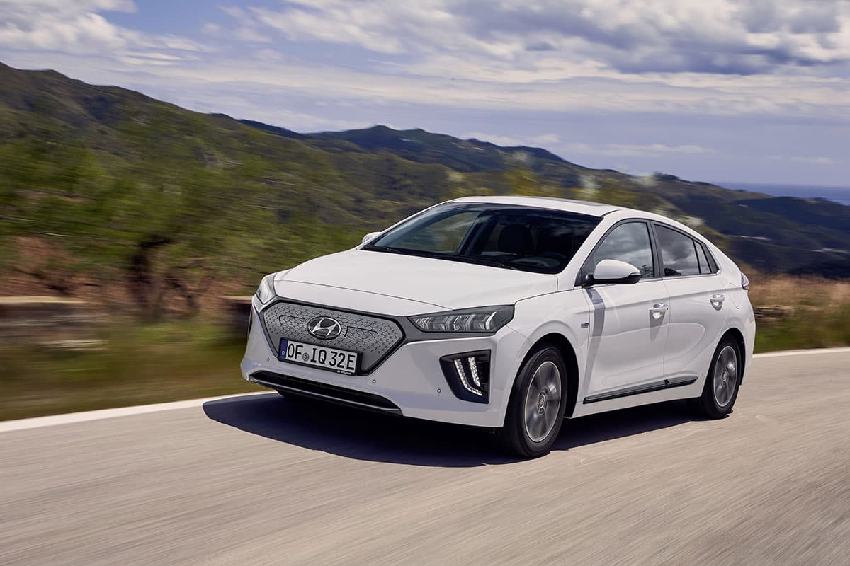 1905-Hyundai-Ioniq-01.jpg