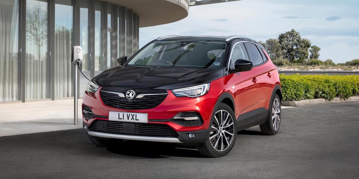 Vauxhall Grandland X Hybrid4 PHEV - front