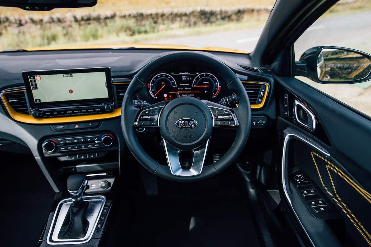 Kia XCeed review 2019 - interior and dashboard | The Car Expert