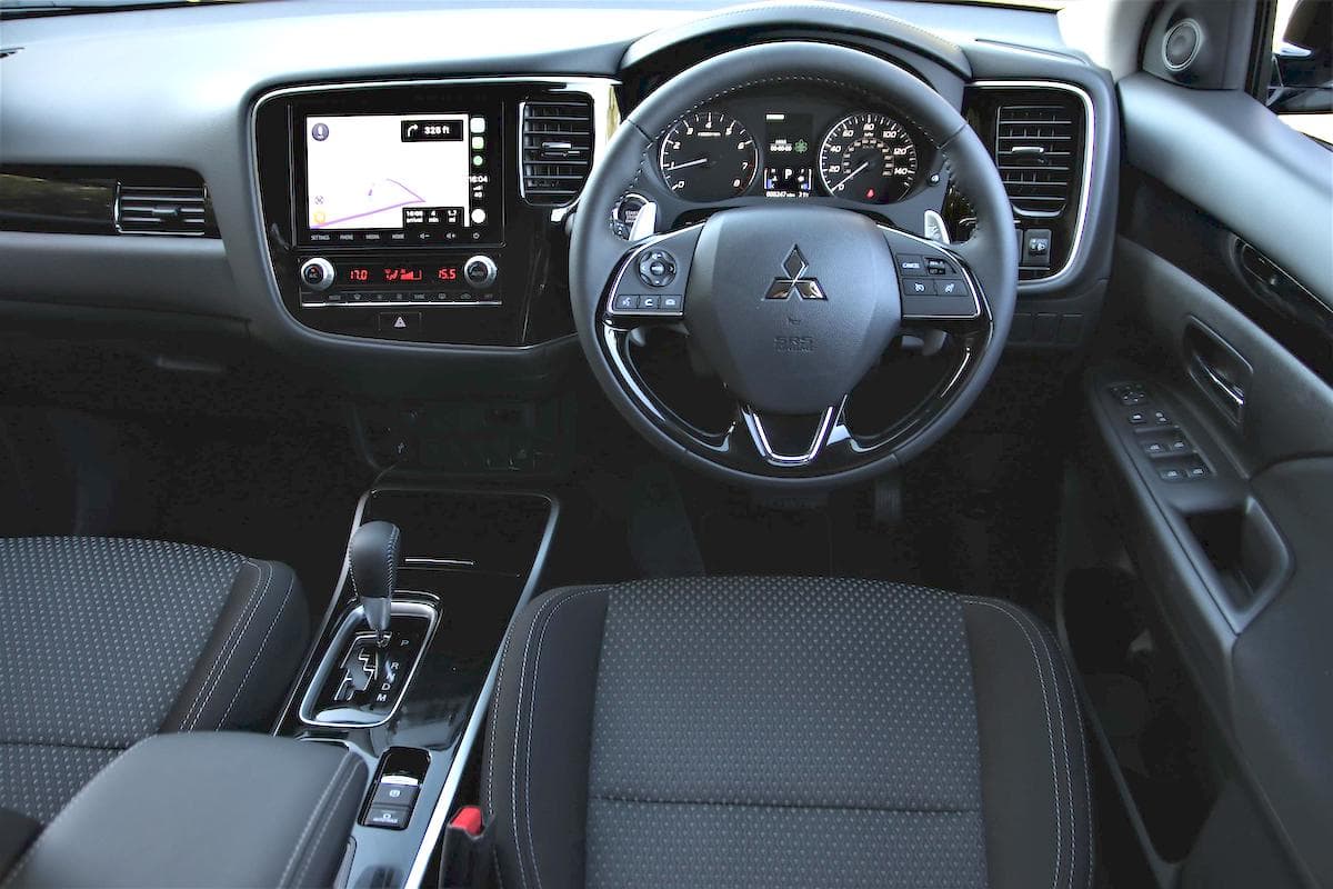 2020 Mitsubishi Outlander petrol - interior and dashboard | The Car Expert