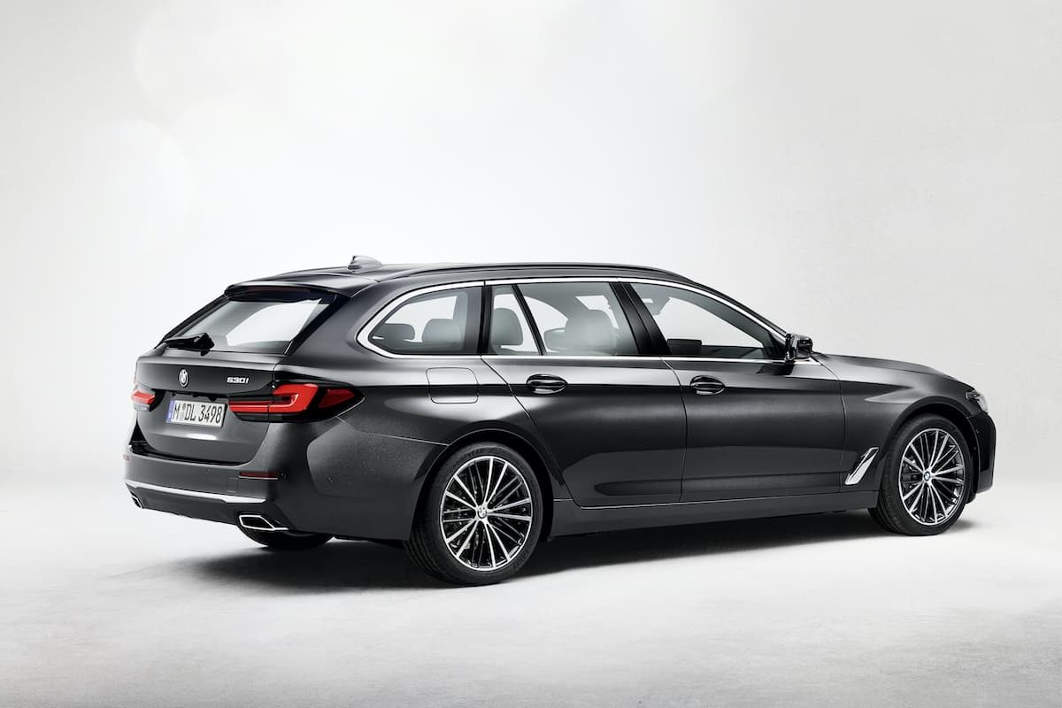 2020 BMW 5 Series Touring - rear