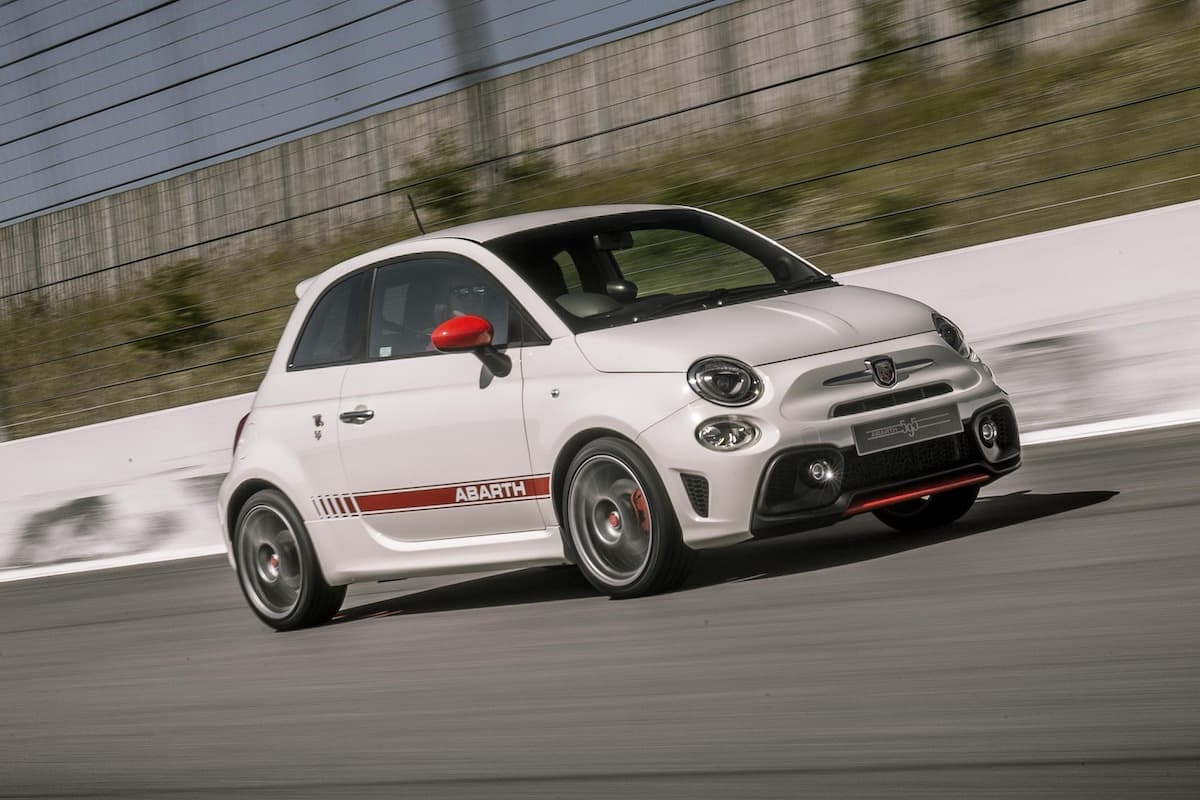 Abarth 595 (2015 onwards) - front view