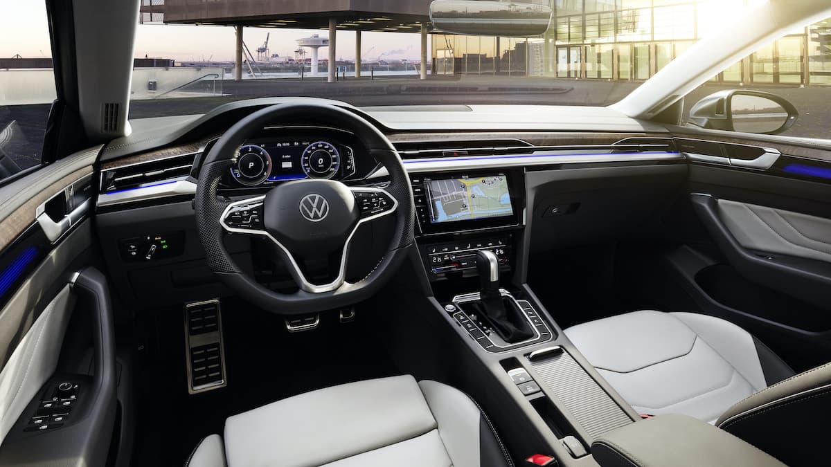 Volkswagen Arteon Shooting Brake estate - interior and dashboard