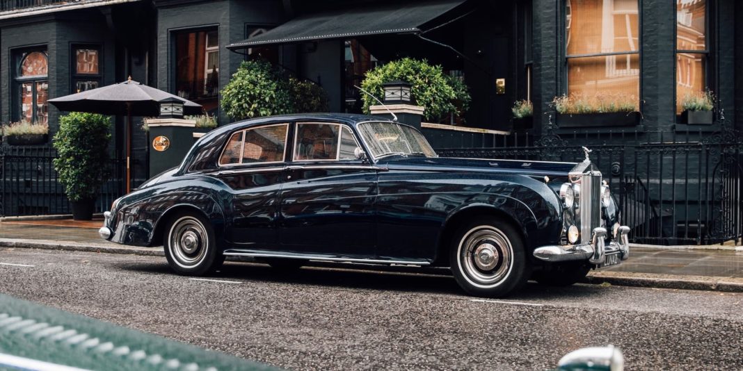 Lunaz reveals classic Rolls-Royce electric conversions | The Car Expert