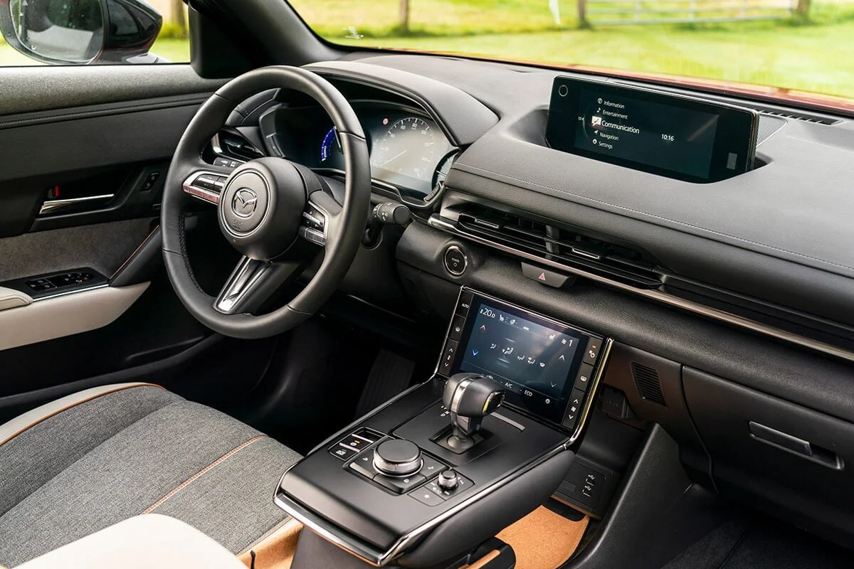 Mazda MX-30 (2021) interior