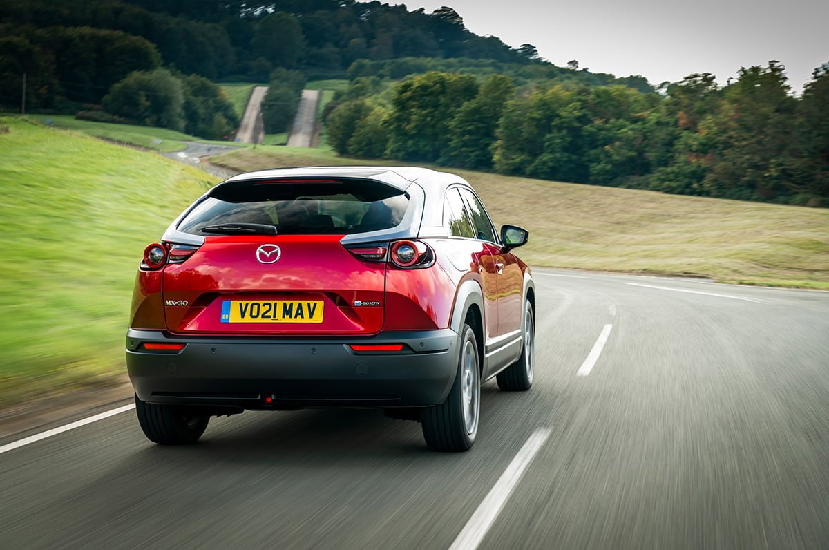 Mazda MX-30 (2021) rear action I