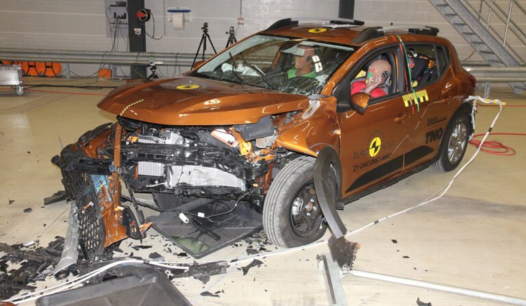Dacia Sandero crash test