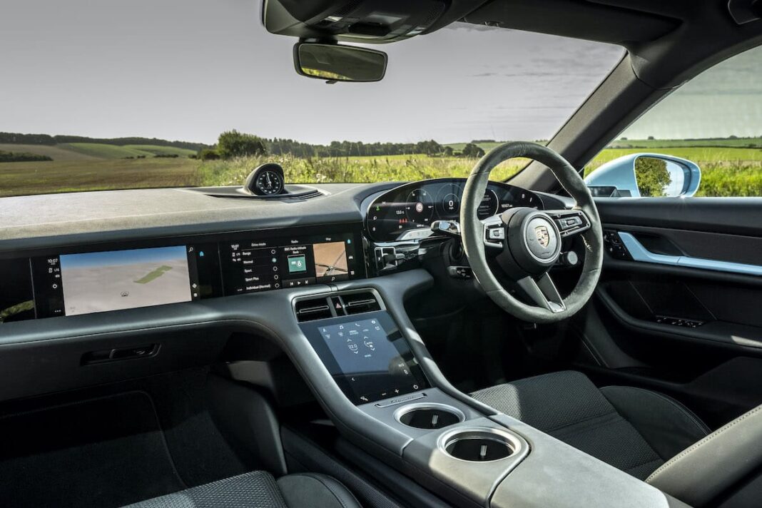 Porsche taycan салон