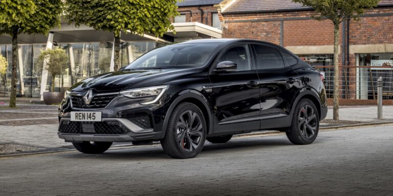 Renault Arkana SUV hybrid swoops in