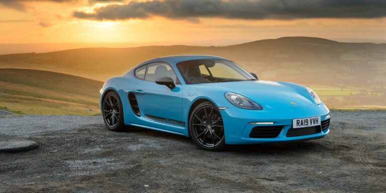 Porsche 718 Cayman