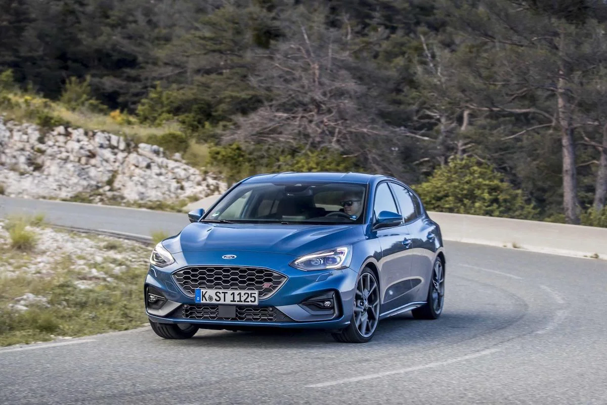 Ford Focus ST (2019 onwards) - Performance Blue, front view