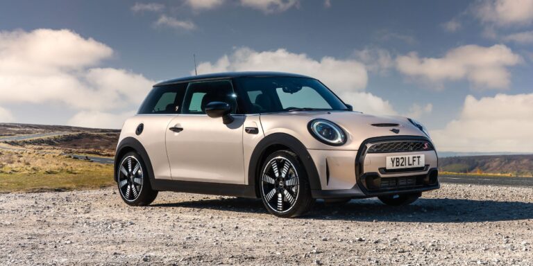 Mini hatch (2014 to 2024)