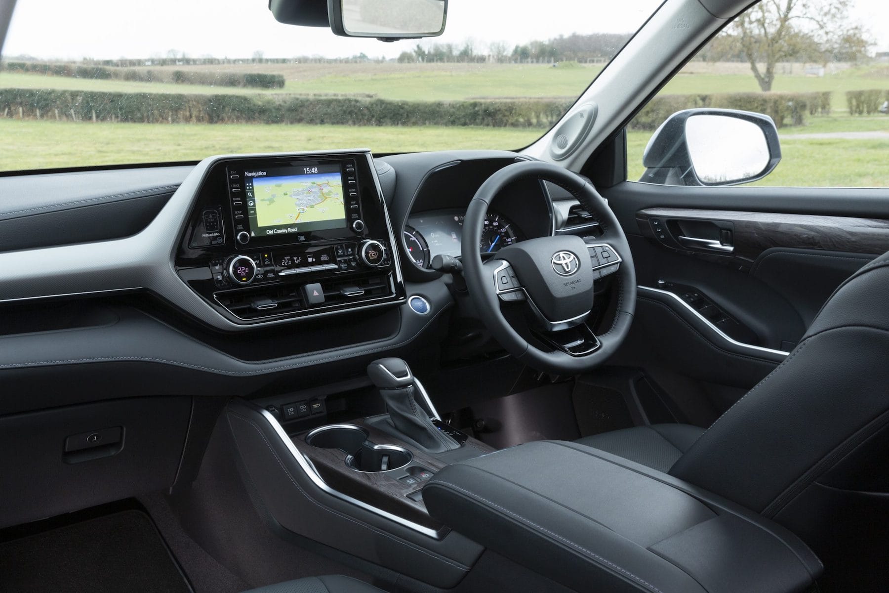 Toyota Highlander (2021 onwards) – interior and dashboard