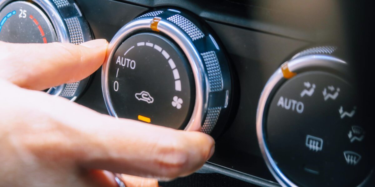 Adjusting your car's air conditioning